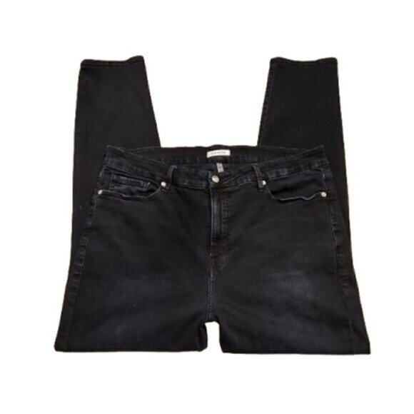 Good American Distressed High-Rise Good Legs Jeans - Picture 9 of 10